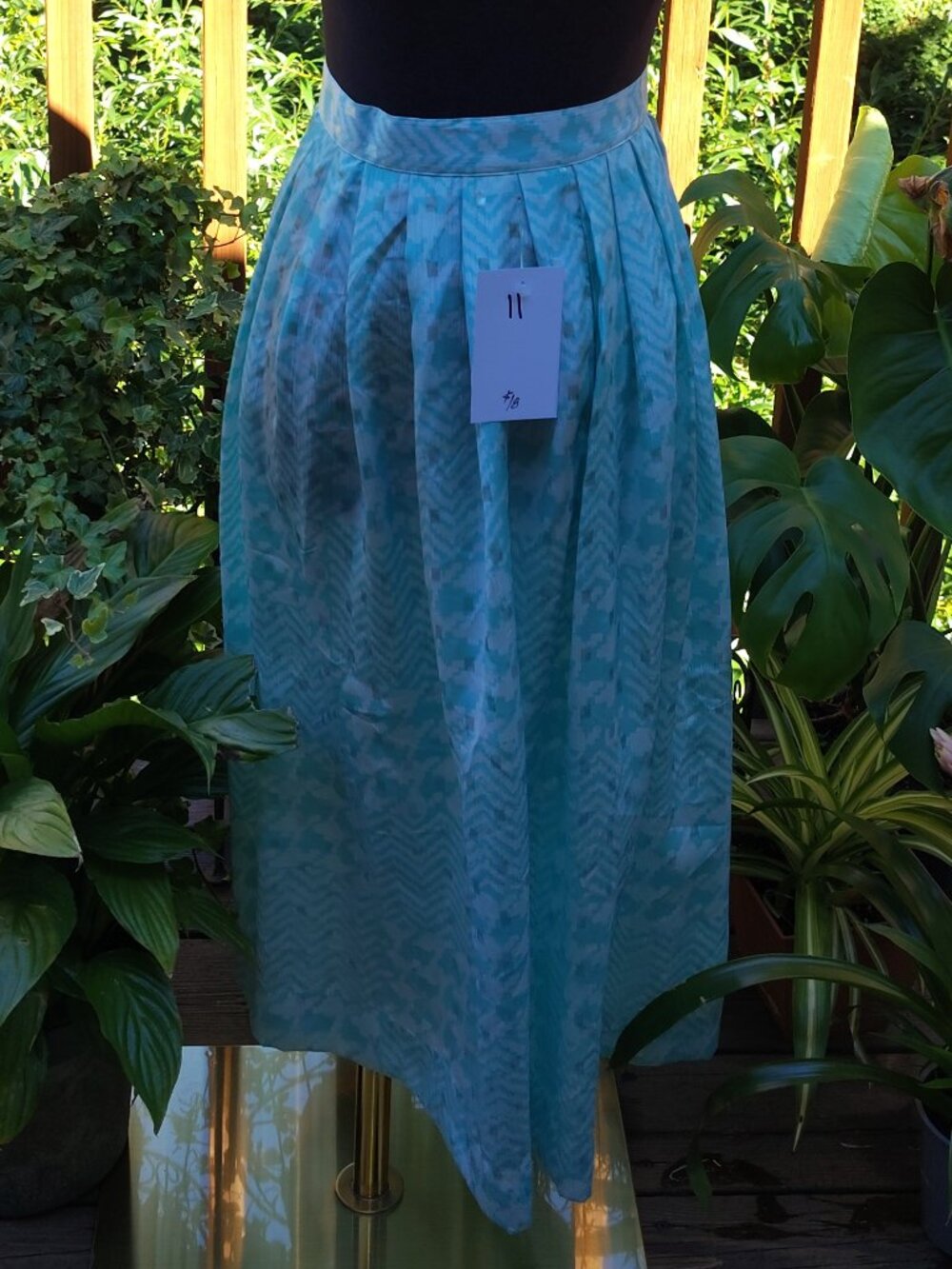 Vintage LouBella patterned skirt, size 8 (item A11)